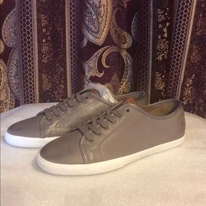 Frye Maya Low Lace Sneakers, Cement (10)